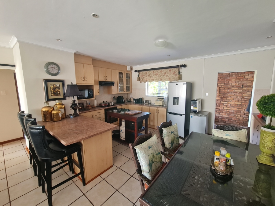 3 Bedroom Property for Sale in Jeffreys Bay Central Eastern Cape